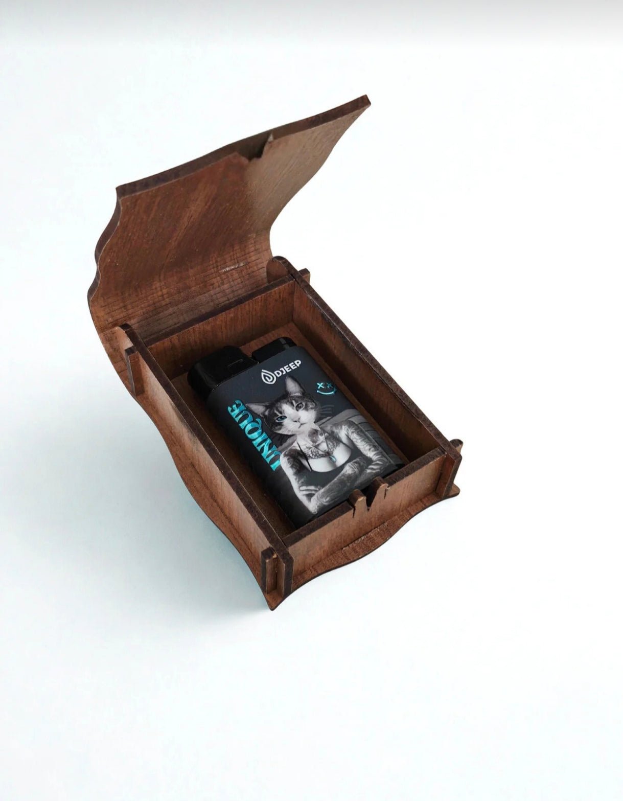 Ahşap Kutulu Koleksiyon Çakmağı – Seçilebilir Model - WOYZELL